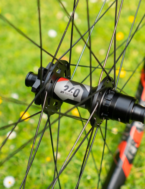 DT Swiss FR 1500 Classic mountain bike wheels
