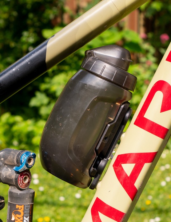 Fidlock Twist 450 Bottle + Bike Base water bottle fitted to a Marin Alpine Trail XR in size small