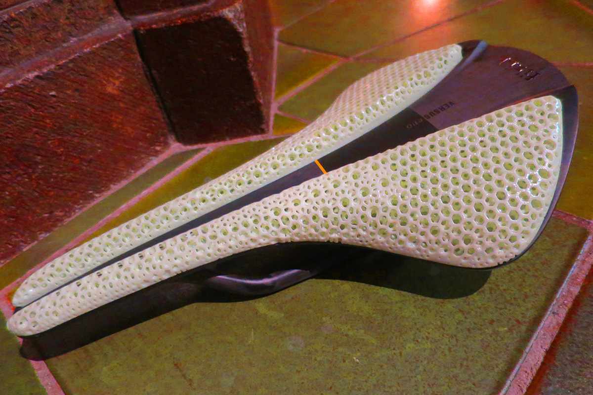 Fizik Adaptive saddle